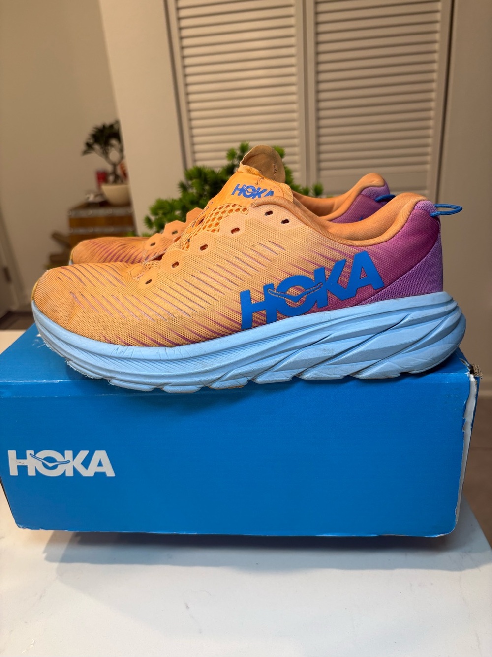 Hoka One One Rincon 3 Orange Multicolor Womens size 7B running shoes